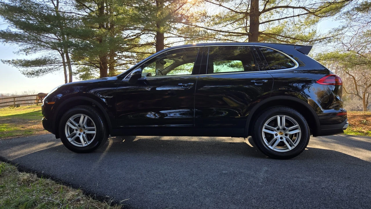 2016 Porsche 958 Cayenne Diesel - Image 8 of 31