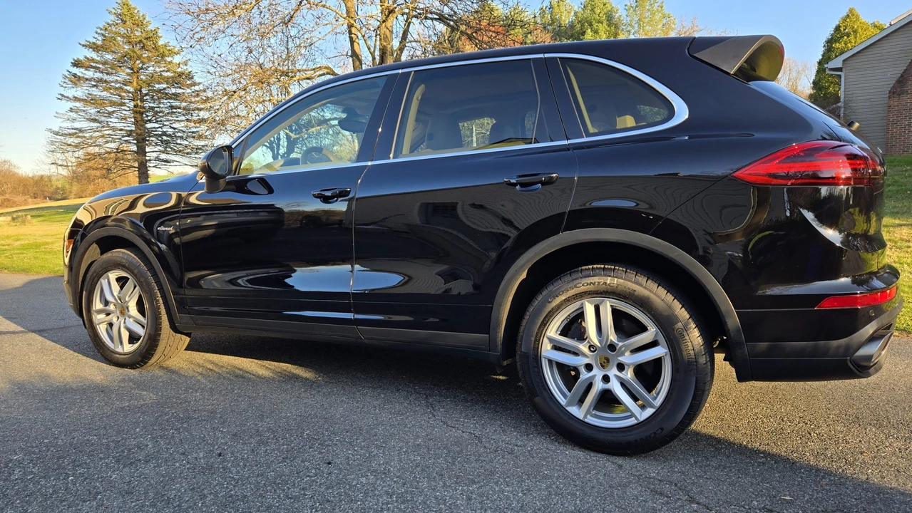 2016 Porsche 958 Cayenne Diesel - Image 10 of 31