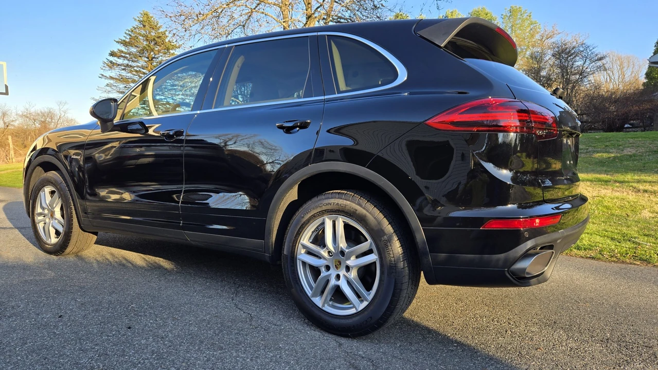 2016 Porsche 958 Cayenne Diesel - Image 11 of 31