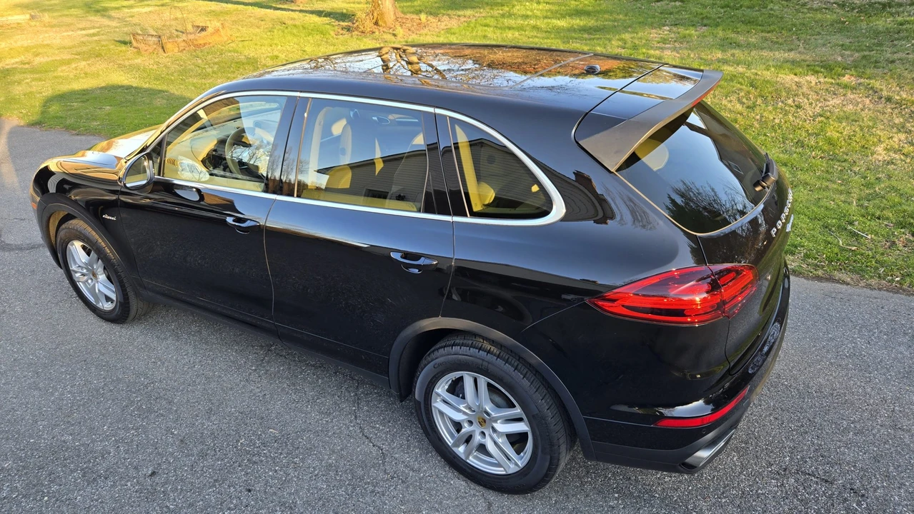 2016 Porsche 958 Cayenne Diesel - Image 13 of 31
