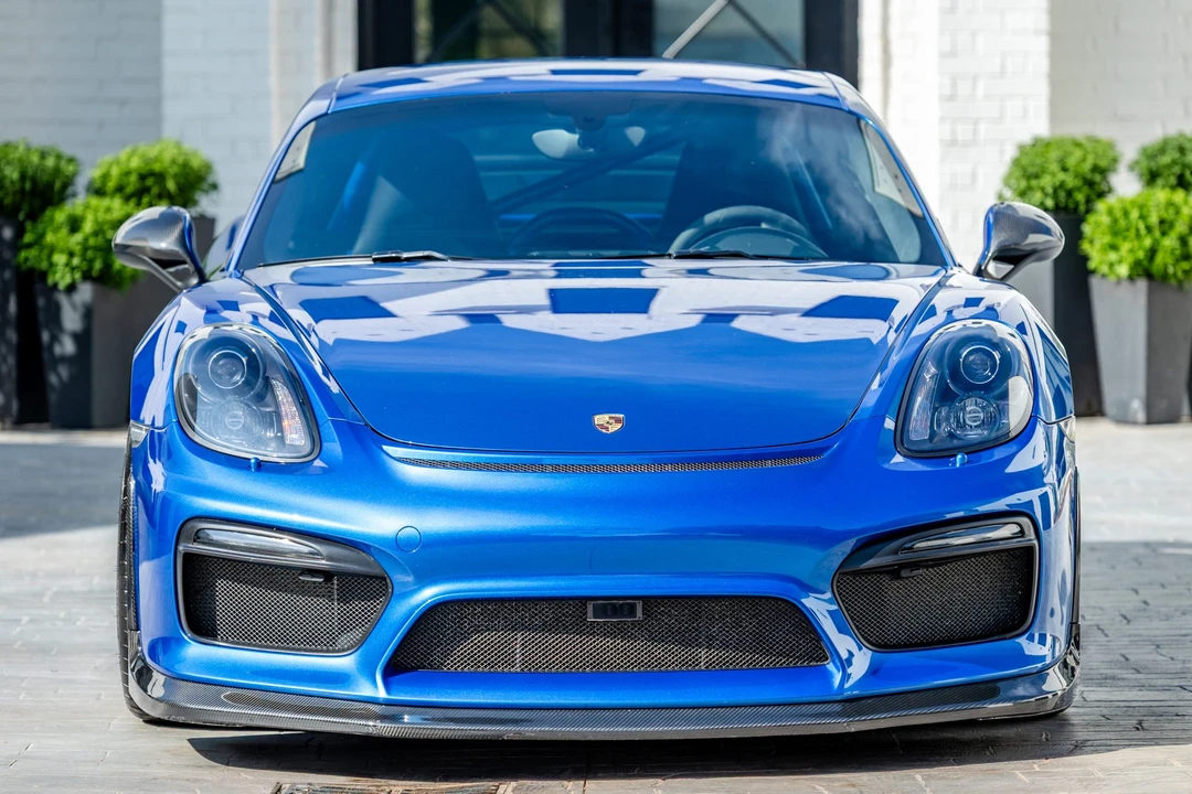 2016 Porsche 981 Cayman GT4 - Image 2 of 31