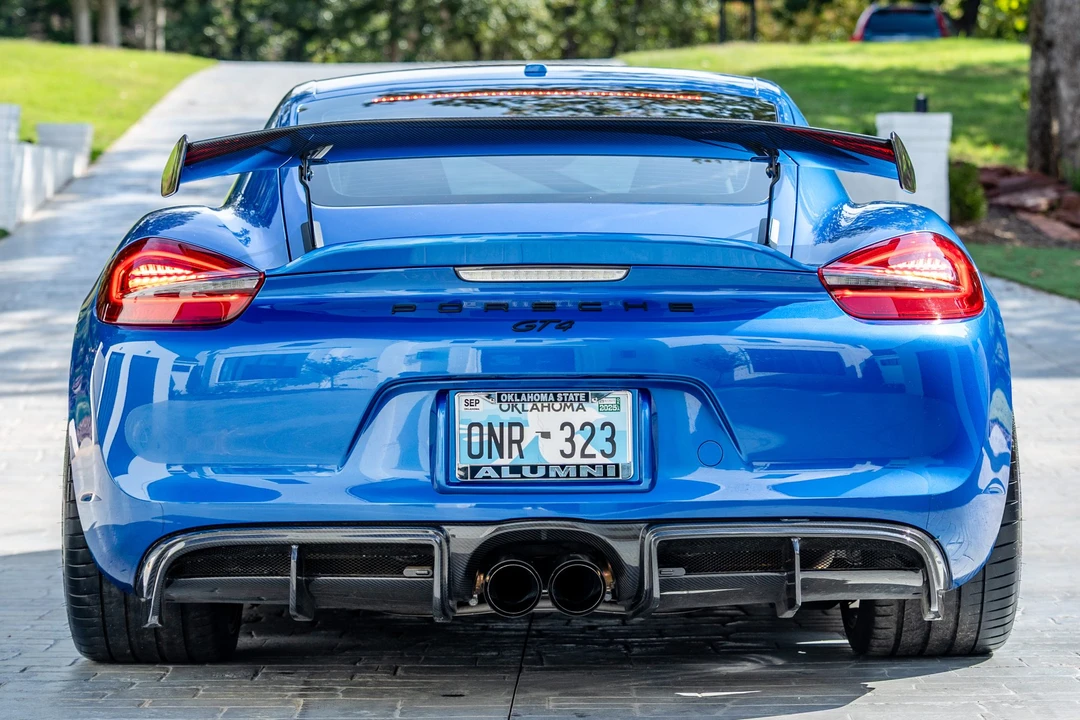 2016 Porsche 981 Cayman GT4 - Image 8 of 31