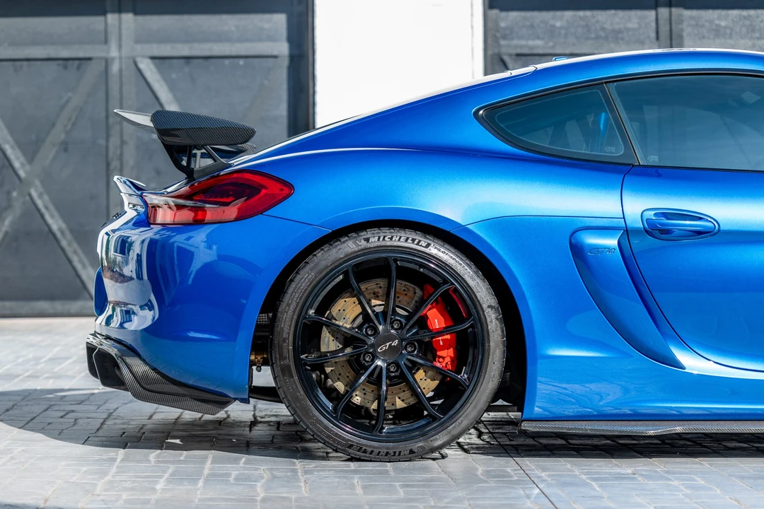 2016 Porsche 981 Cayman GT4 - Image 16 of 31