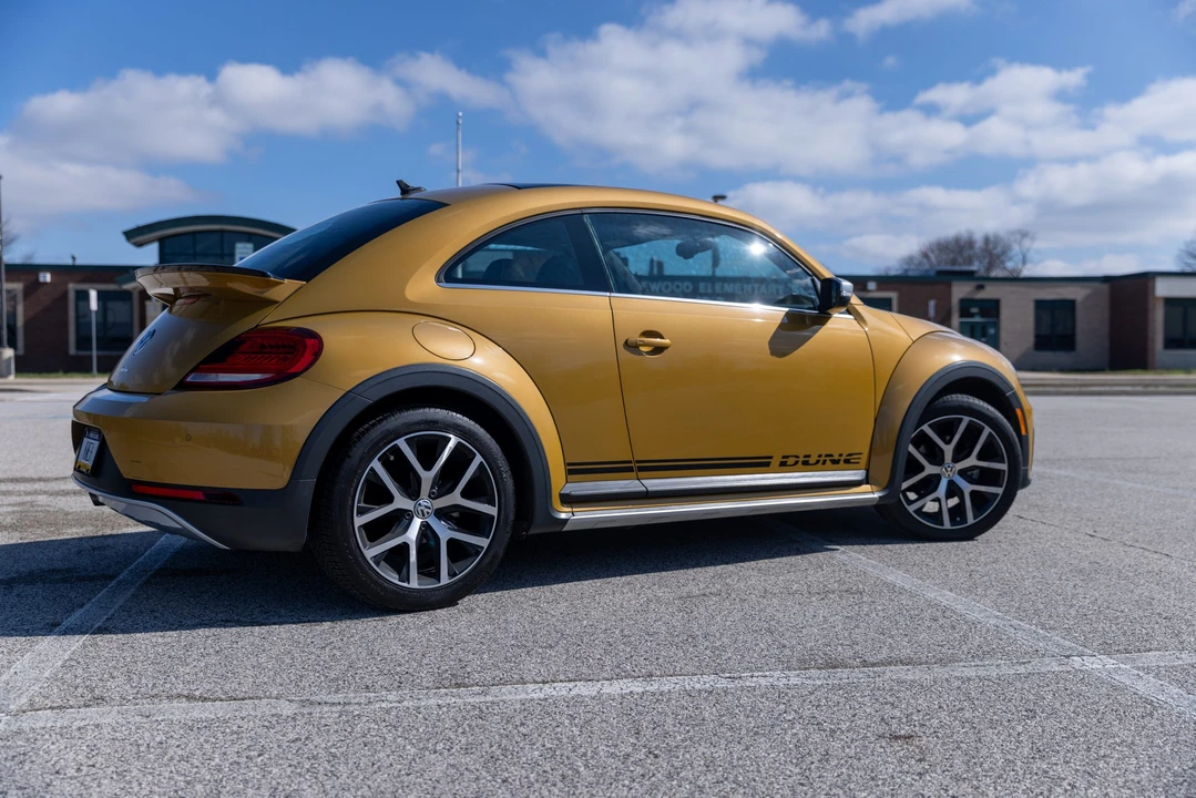 2016 Volkswagen A5 Beetle - Image 13 of 21