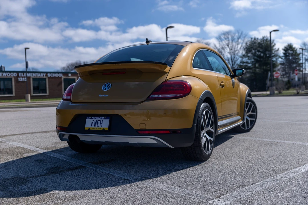 2016 Volkswagen A5 Beetle - Image 16 of 21