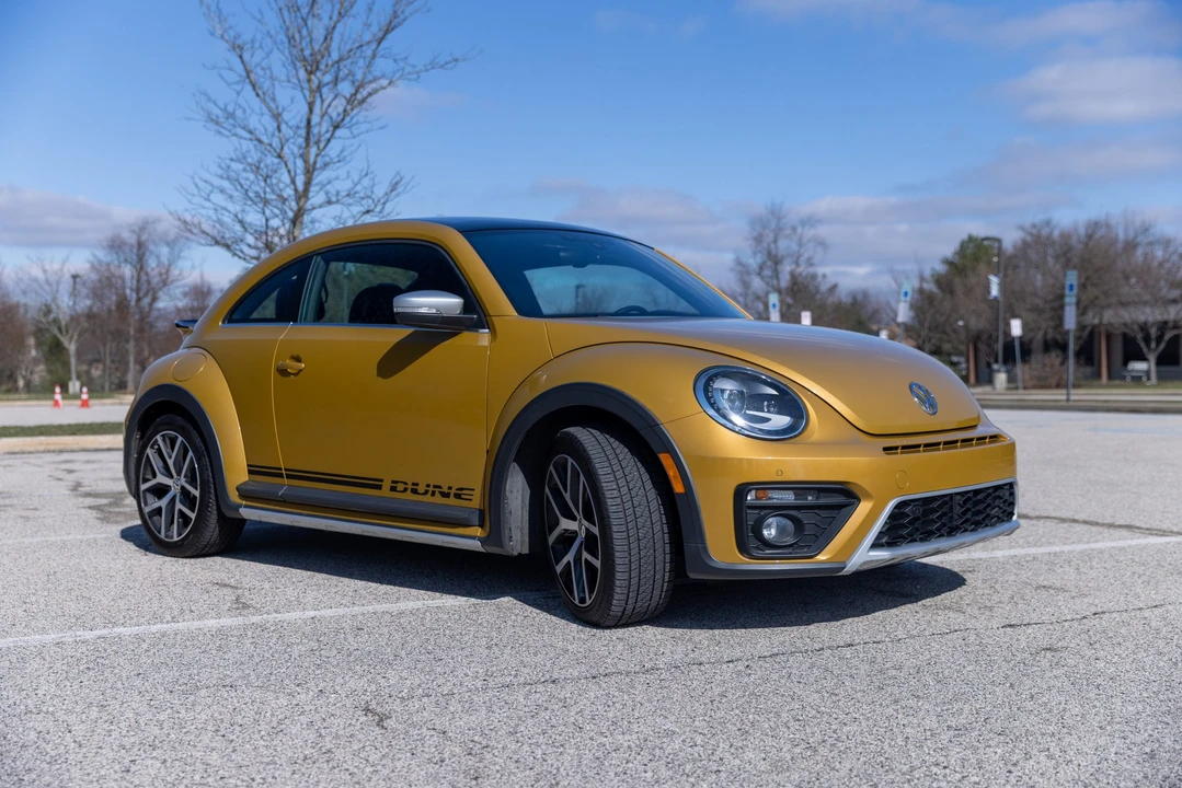 2016 Volkswagen A5 Beetle - Image 5 of 21