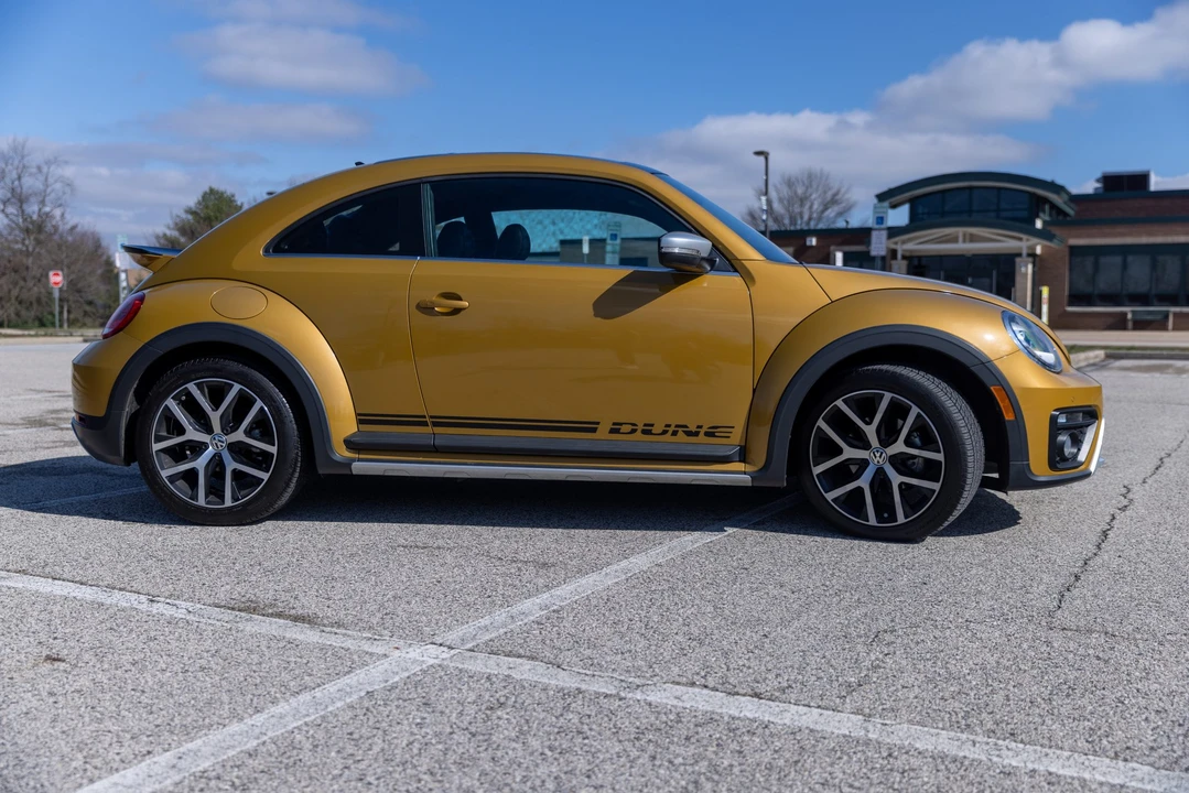 2016 Volkswagen A5 Beetle - Image 9 of 21