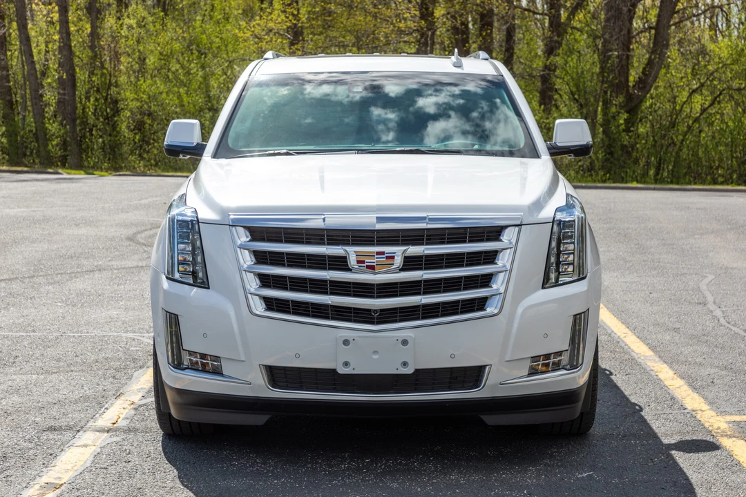 2017 Cadillac Escalade 4th Gen - Image 4 of 31