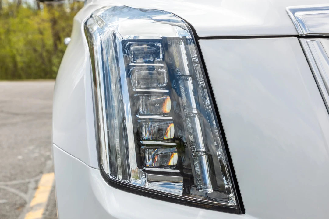 2017 Cadillac Escalade 4th Gen - Image 12 of 31