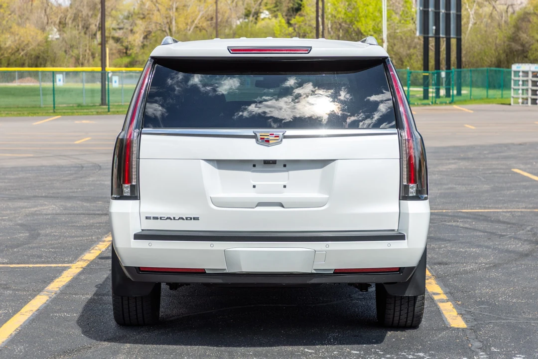 2017 Cadillac Escalade 4th Gen - Image 8 of 31