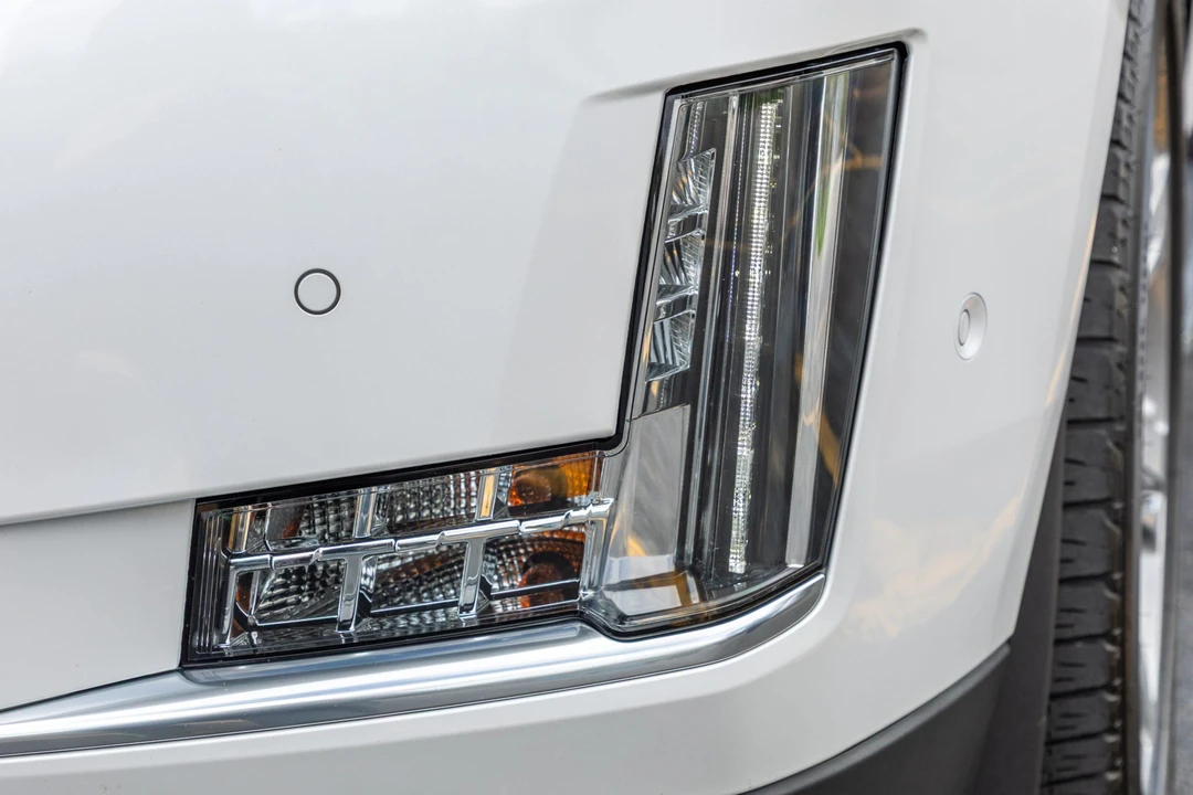 2017 Cadillac Escalade 4th Gen - Image 18 of 31