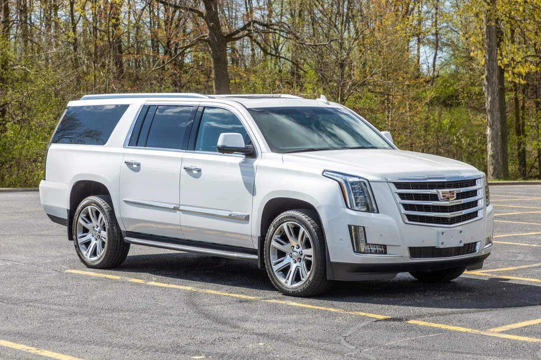 2017 Cadillac Escalade 4th Gen - Image 5 of 31