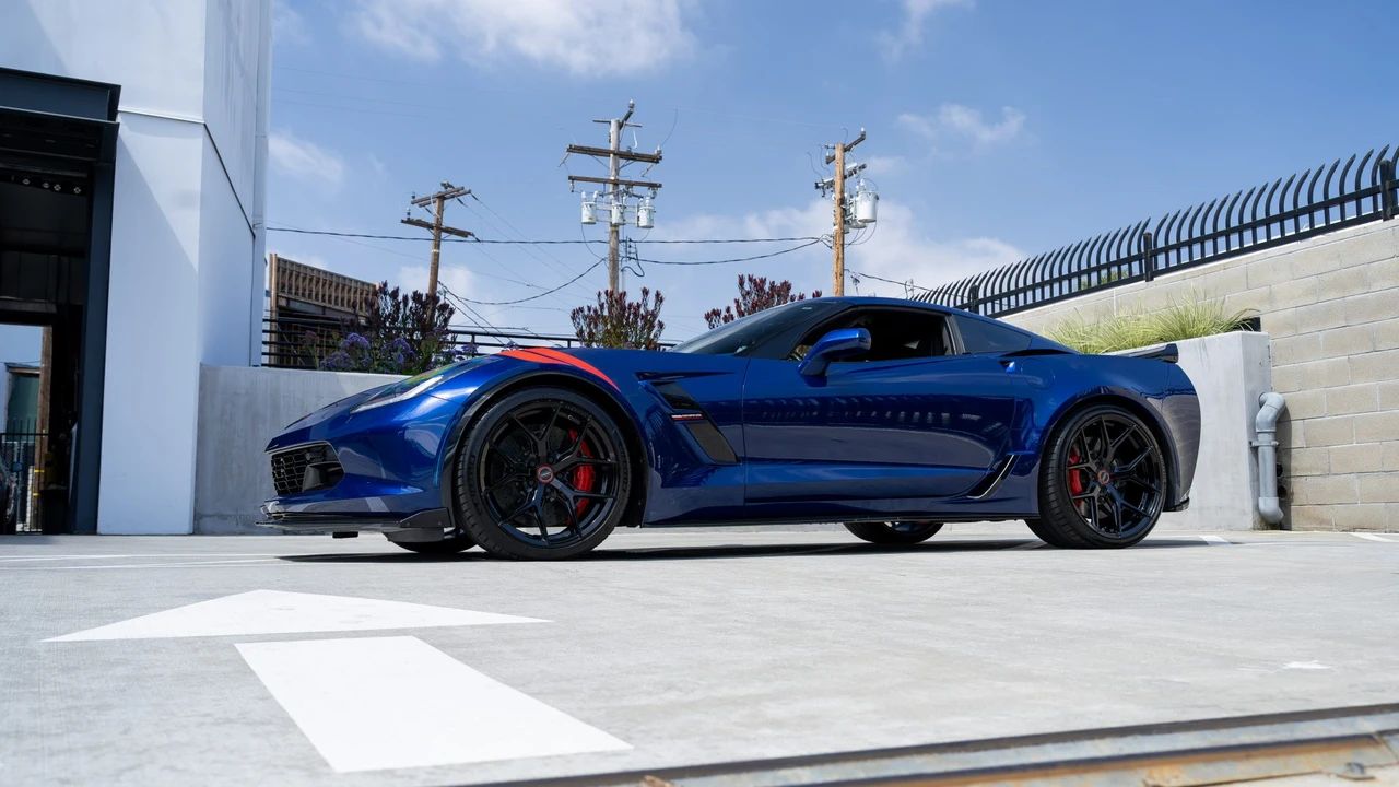 2017 Chevrolet Corvette C7 Grand Sport - Image 12 of 31
