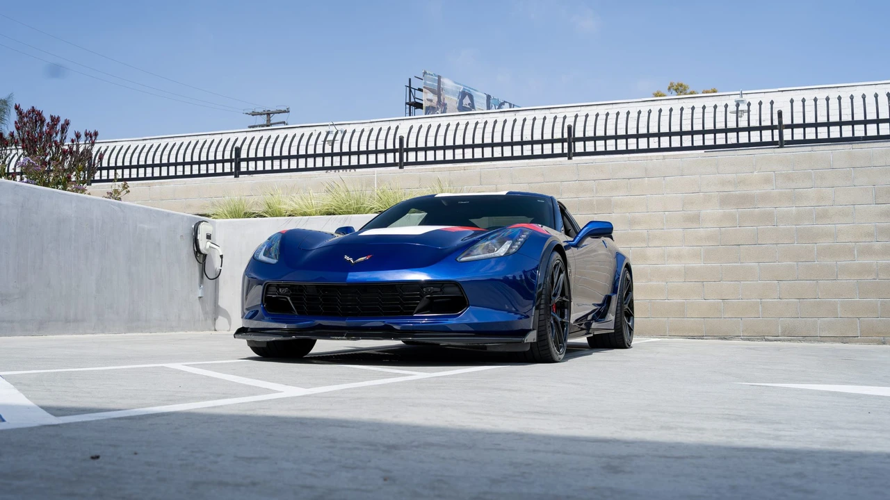 2017 Chevrolet Corvette C7 Grand Sport - Image 3 of 31
