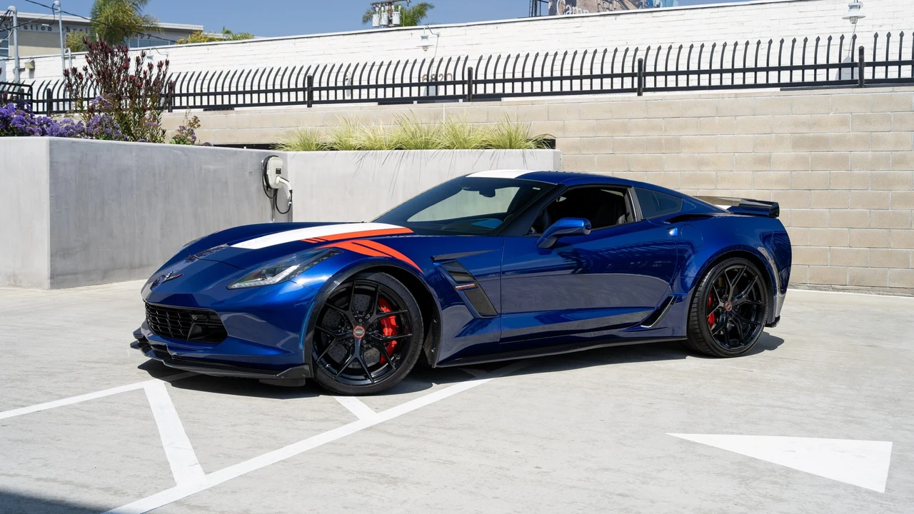 2017 Chevrolet Corvette C7 Grand Sport - Image 10 of 31