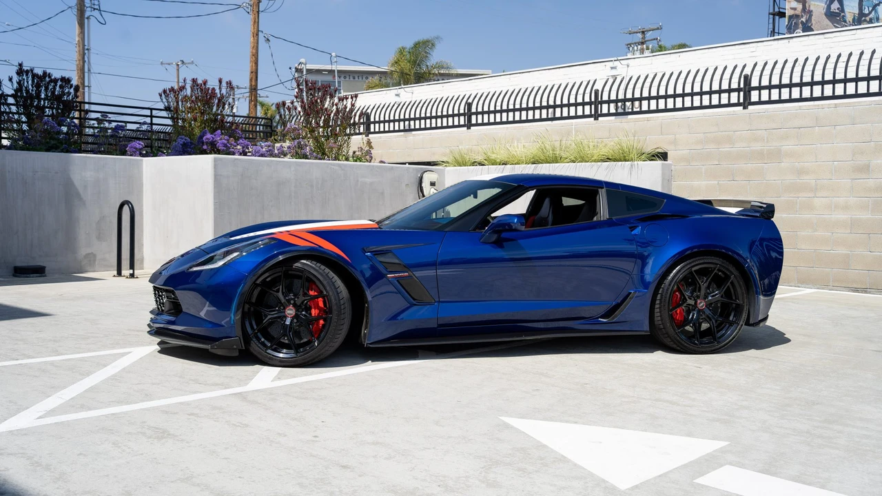2017 Chevrolet Corvette C7 Grand Sport - Image 14 of 31
