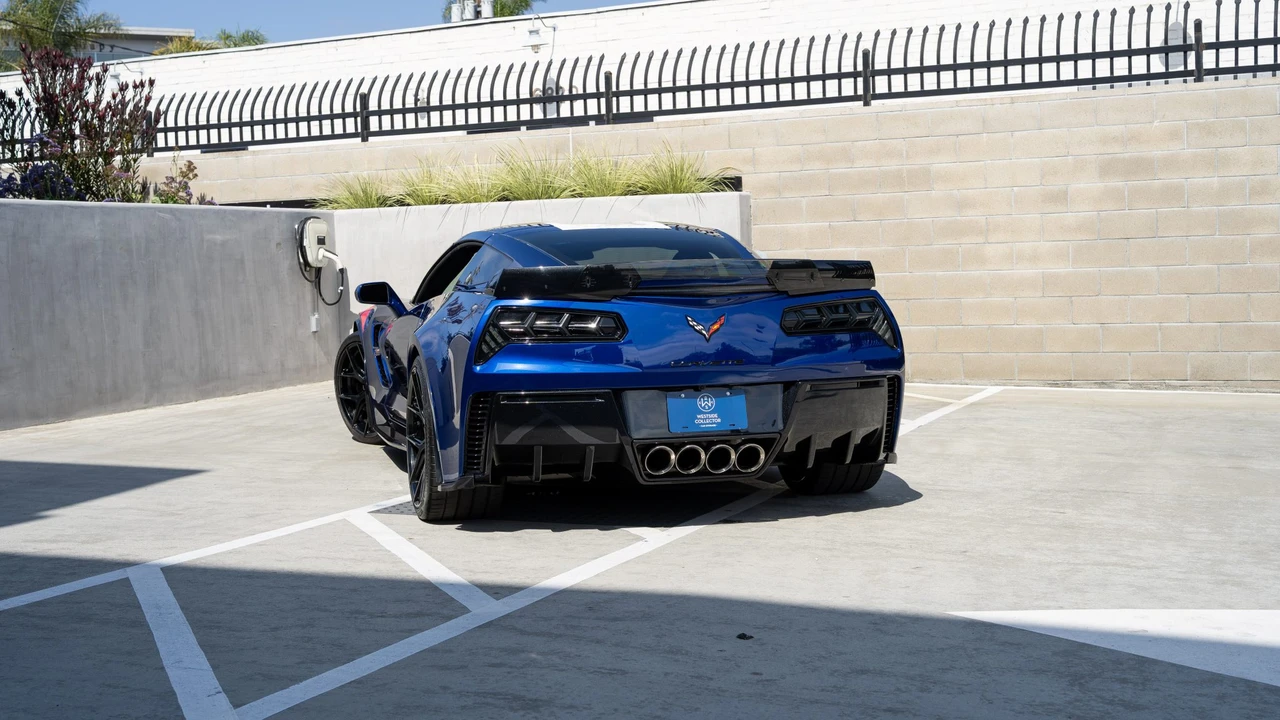 2017 Chevrolet Corvette C7 Grand Sport - Image 25 of 31