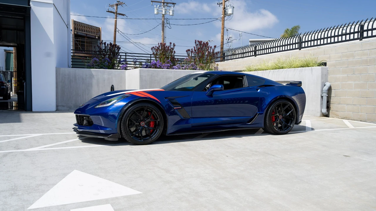 2017 Chevrolet Corvette C7 Grand Sport - Image 13 of 31
