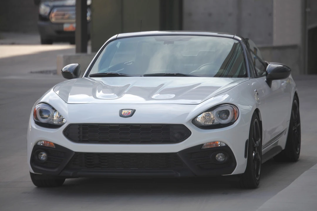 2017 Fiat 124 Spider - Image 3 of 31