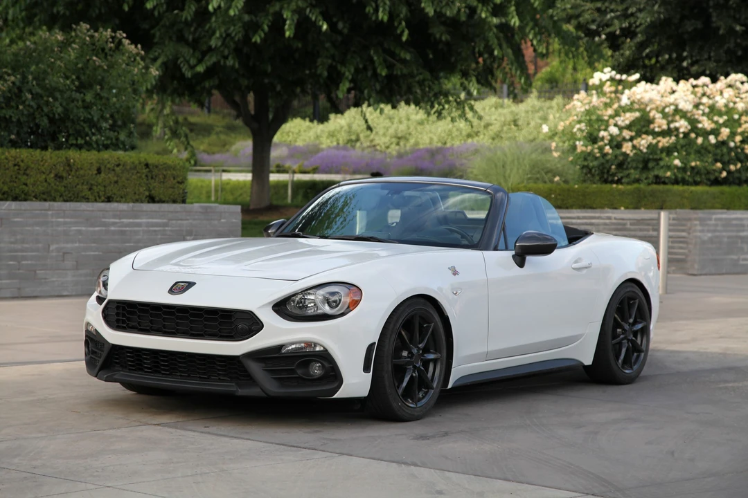 2017 Fiat 124 Spider - Image 6 of 31