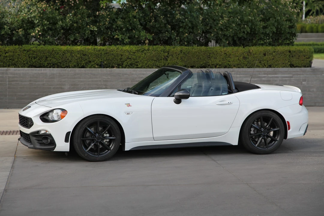 2017 Fiat 124 Spider - Image 10 of 31