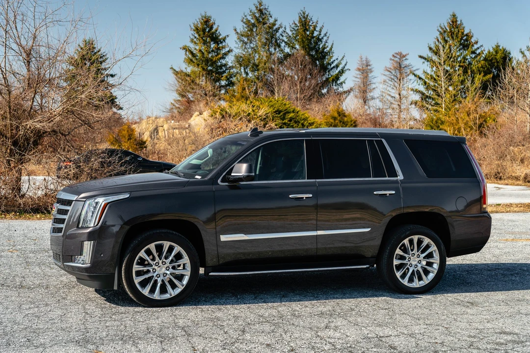 2018 Cadillac Escalade 4th Gen - Image 10 of 31