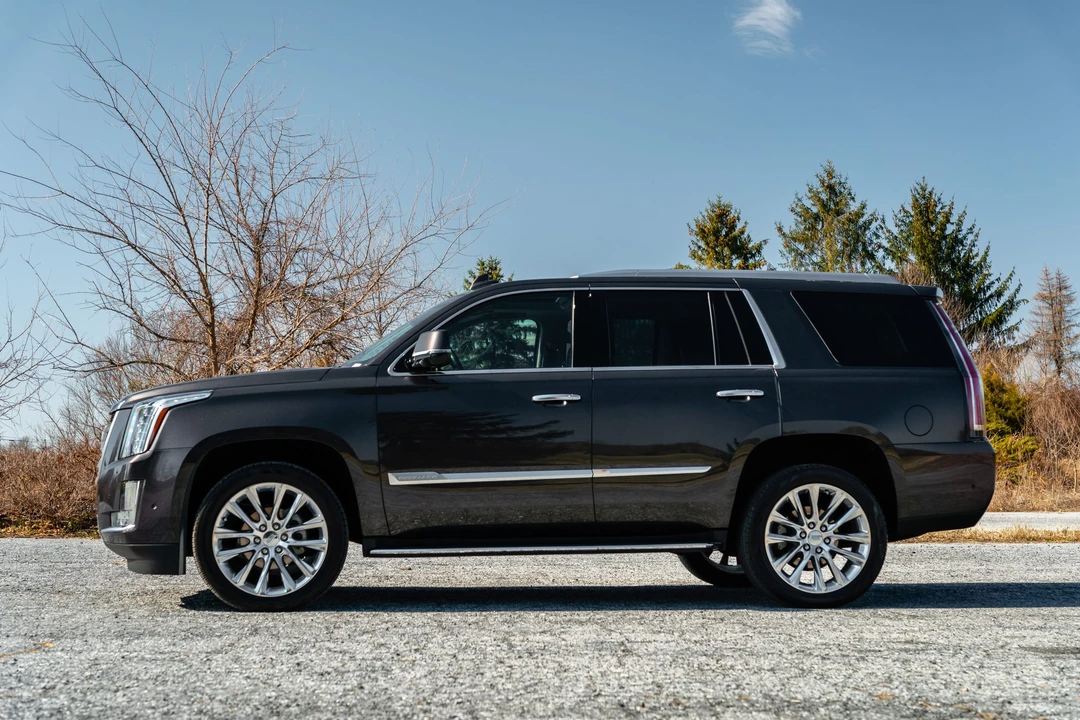 2018 Cadillac Escalade 4th Gen - Image 13 of 31
