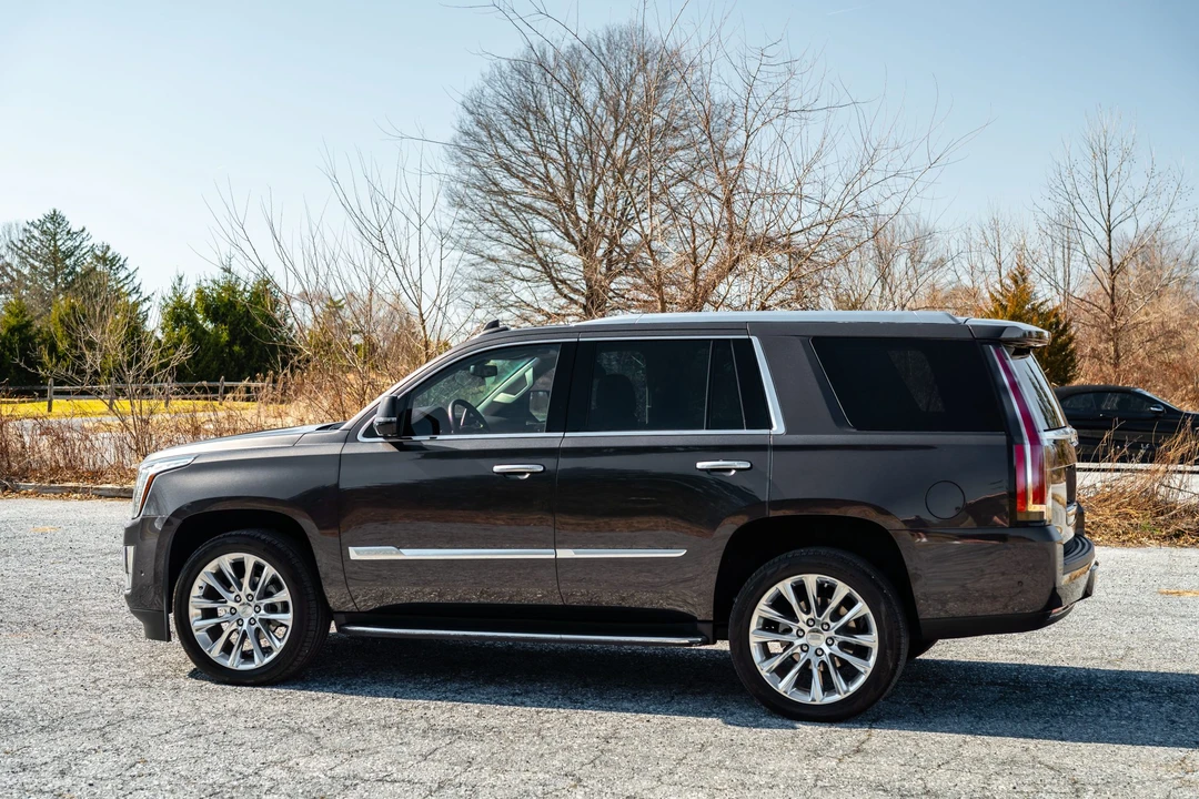 2018 Cadillac Escalade 4th Gen - Image 16 of 31