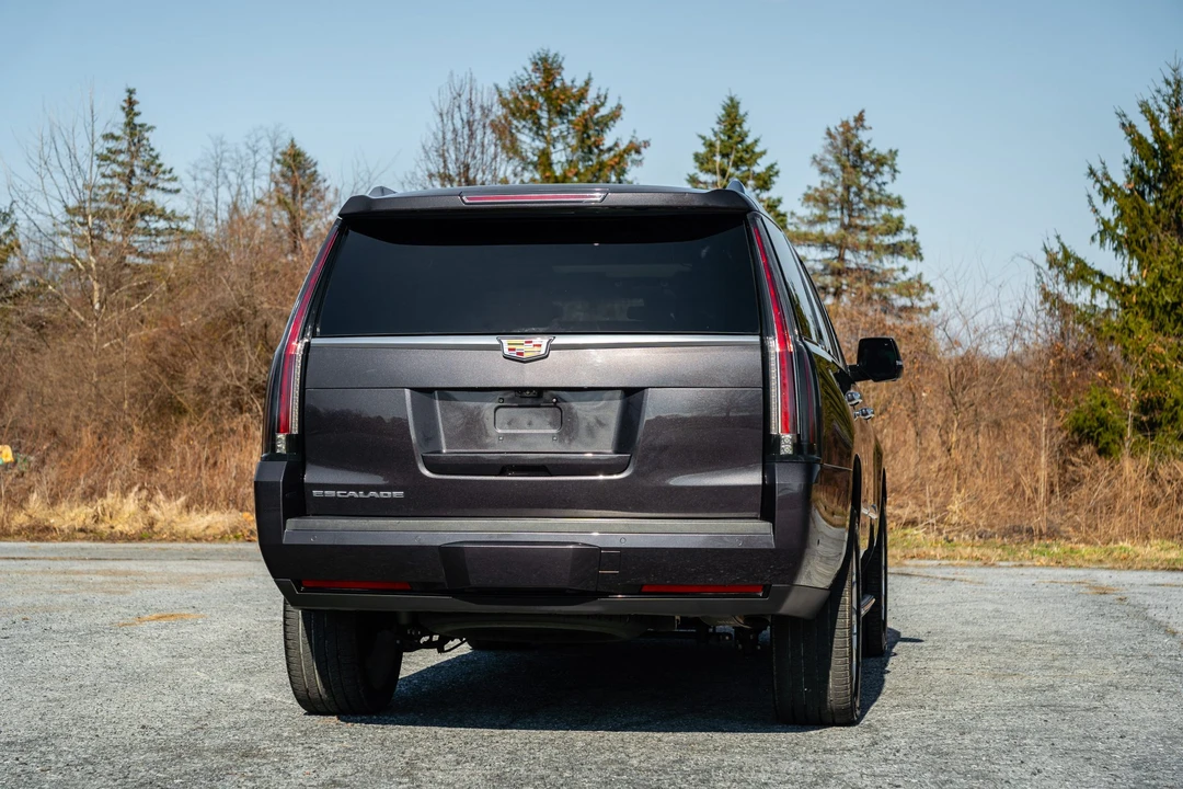 2018 Cadillac Escalade 4th Gen - Image 31 of 31
