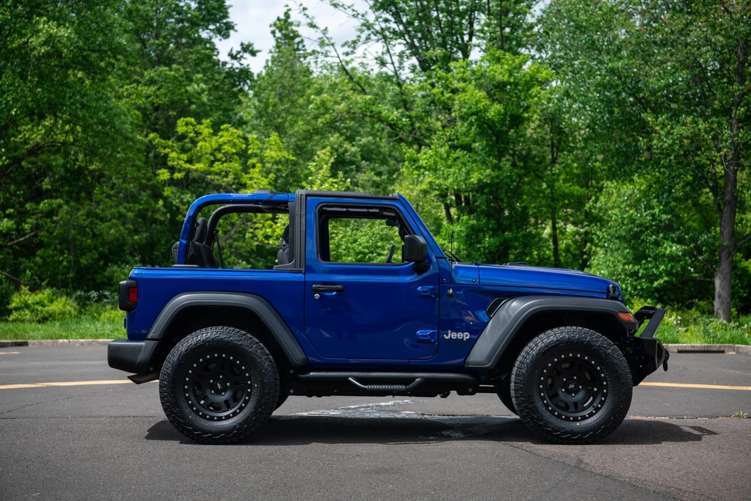 2018 Jeep JL Wrangler - Image 3 of 31