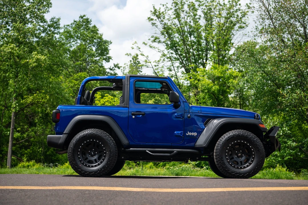 2018 Jeep JL Wrangler - Image 4 of 31