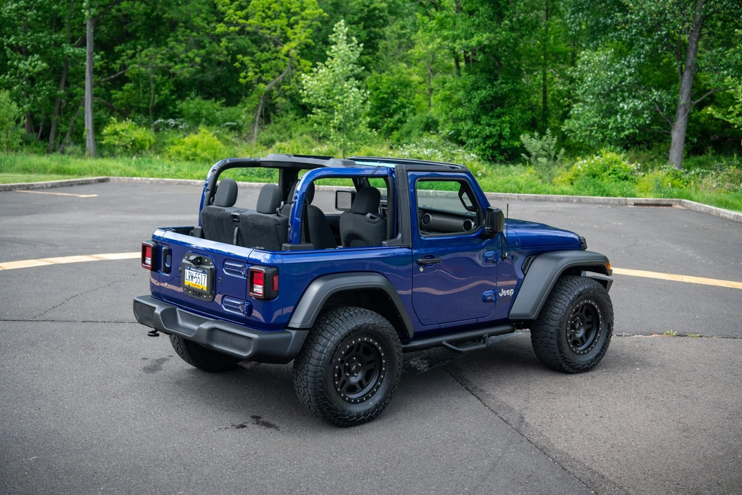 2018 Jeep JL Wrangler - Image 5 of 31