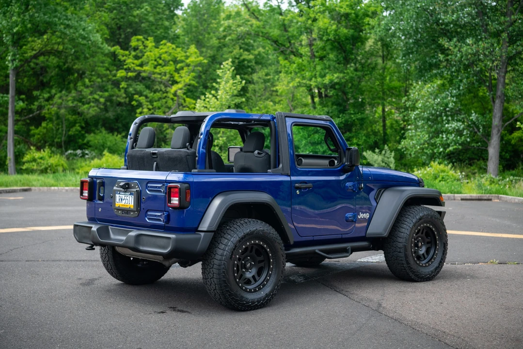 2018 Jeep JL Wrangler - Image 7 of 31