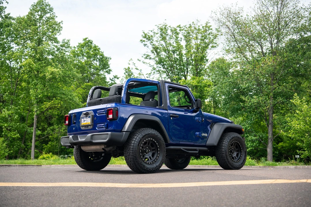 2018 Jeep JL Wrangler - Image 8 of 31