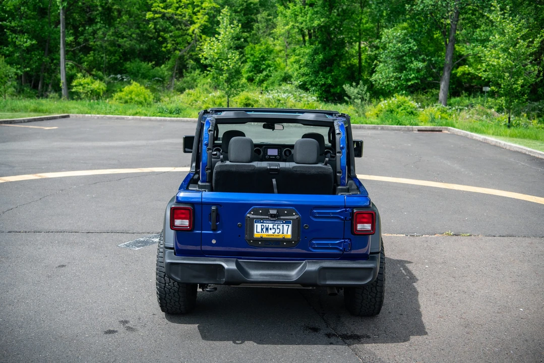 2018 Jeep JL Wrangler - Image 10 of 31