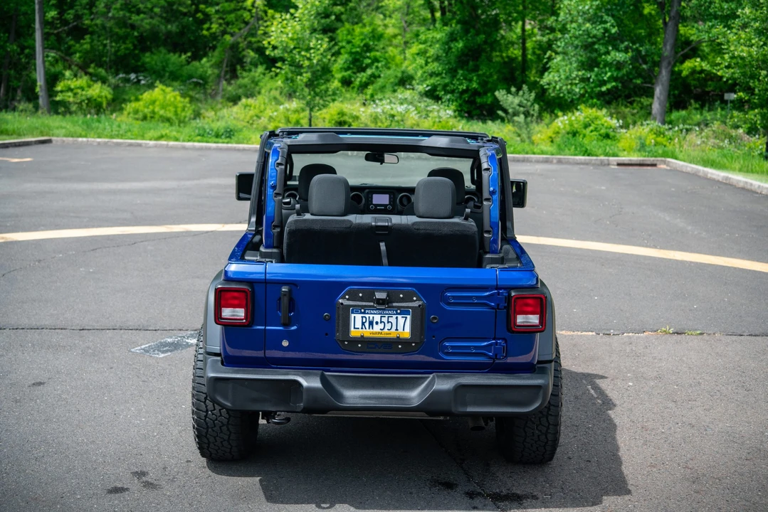 2018 Jeep JL Wrangler - Image 11 of 31