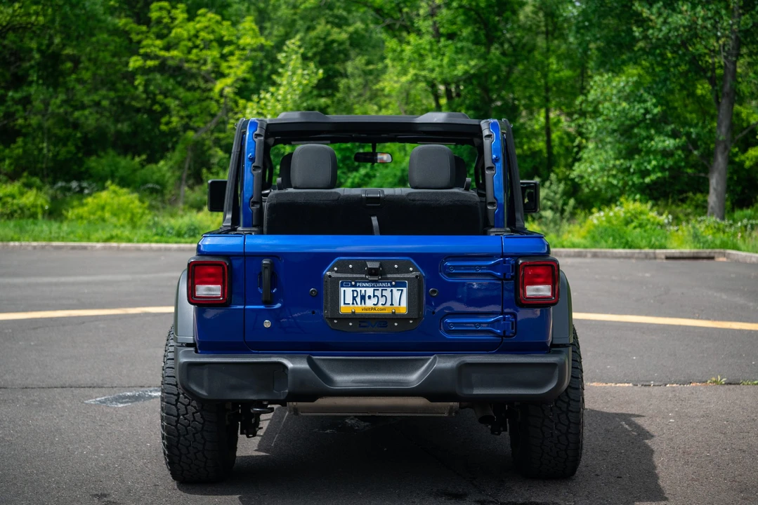 2018 Jeep JL Wrangler - Image 12 of 31