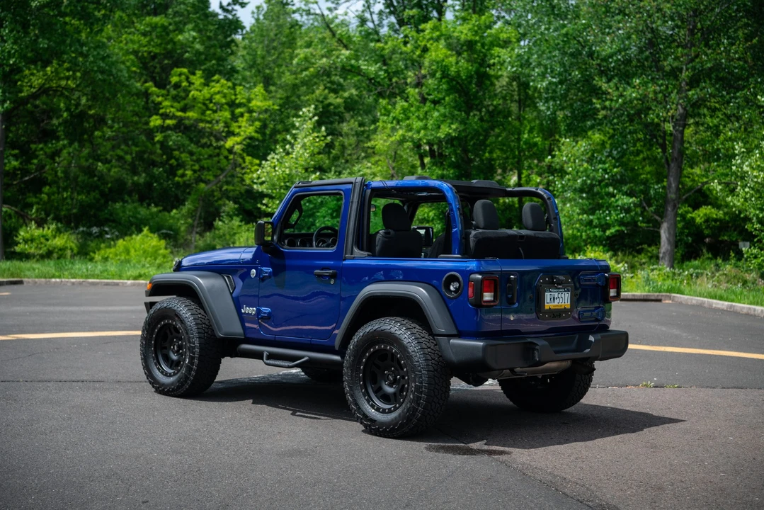 2018 Jeep JL Wrangler - Image 15 of 31