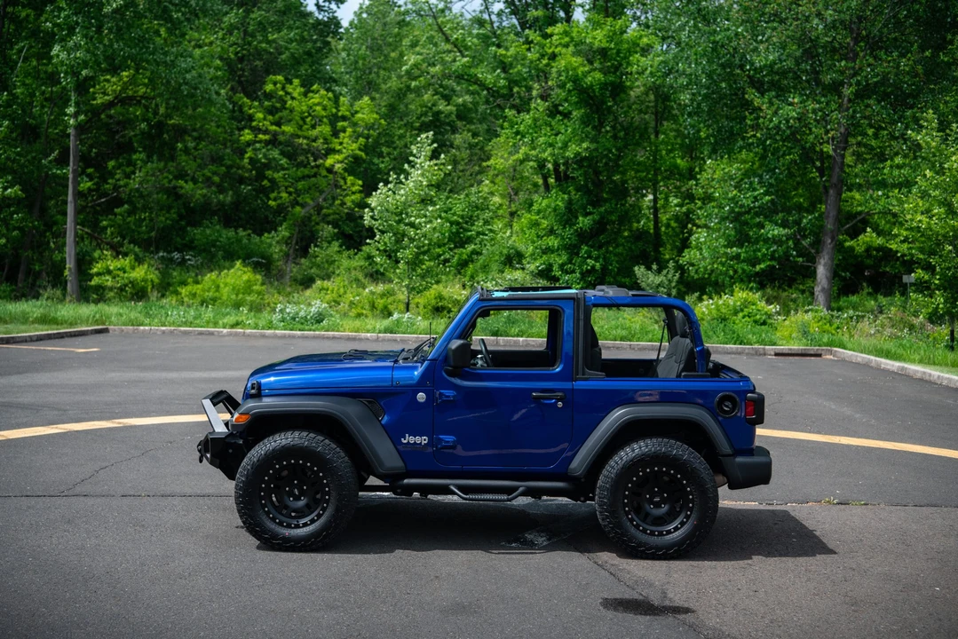 2018 Jeep JL Wrangler - Image 19 of 31