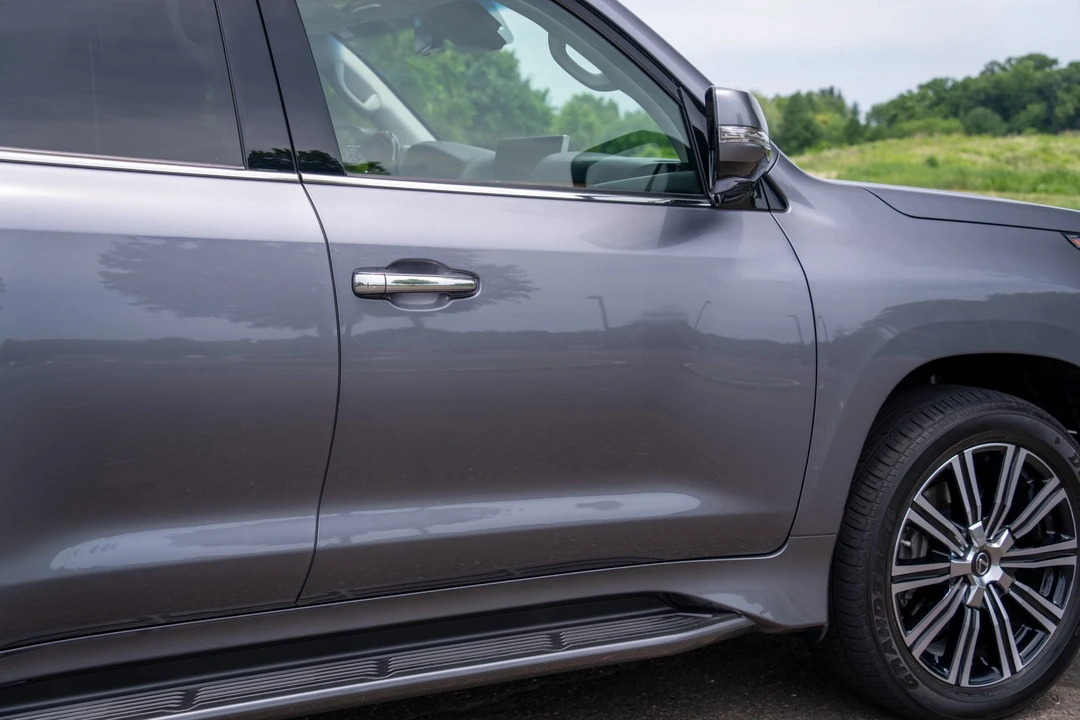 2018 Lexus LX 3rd Gen - Image 30 of 31