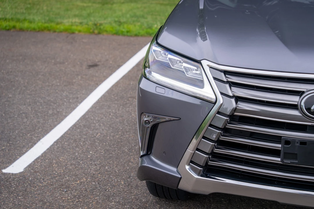 2018 Lexus LX 3rd Gen - Image 19 of 31