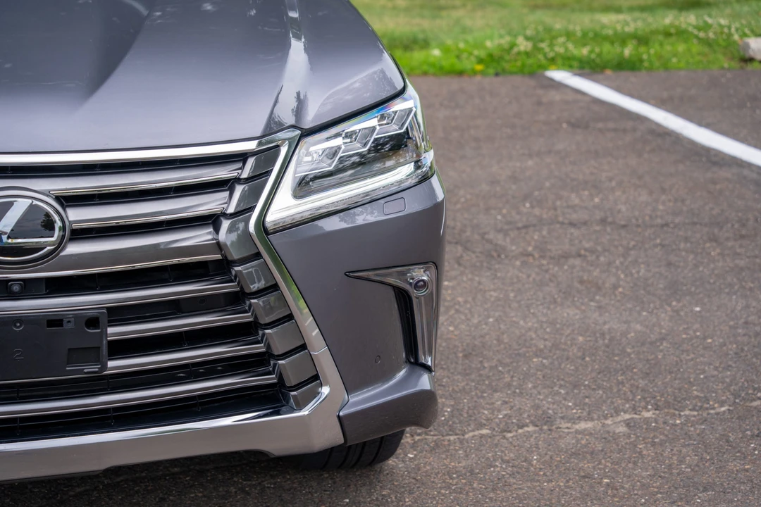 2018 Lexus LX 3rd Gen - Image 15 of 31