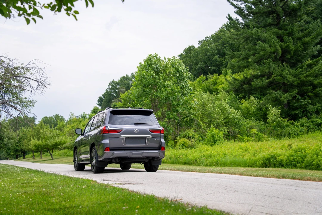 2018 Lexus LX 3rd Gen - Image 11 of 31