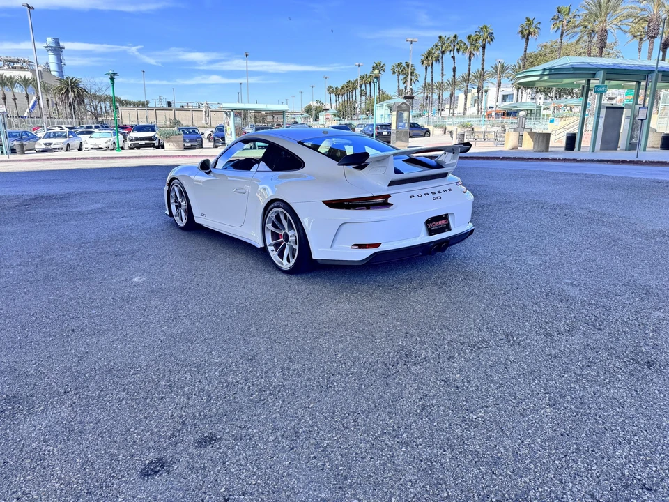 2018 Porsche 991 GT3 - Image 17 of 31