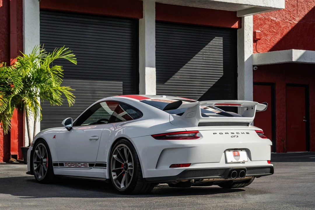 2018 Porsche 991 GT3 - Image 27 of 31