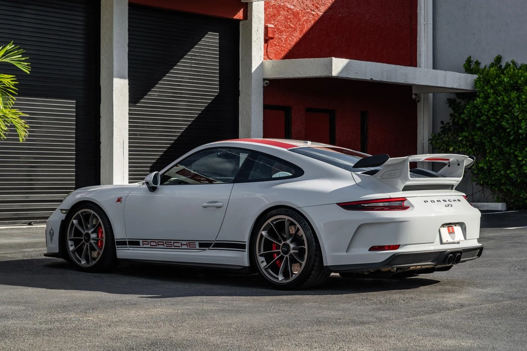 2018 Porsche 991 GT3 - Image 28 of 31