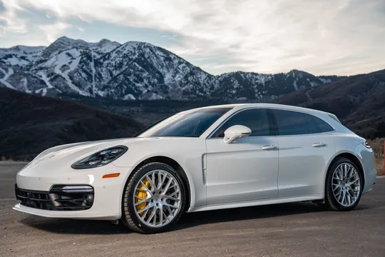 2018 Porsche Panamera Turbo Sport Turismo