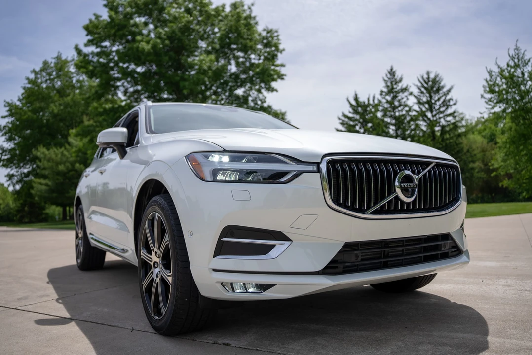 2018 Volvo XC60 2nd Gen - Image 12 of 31
