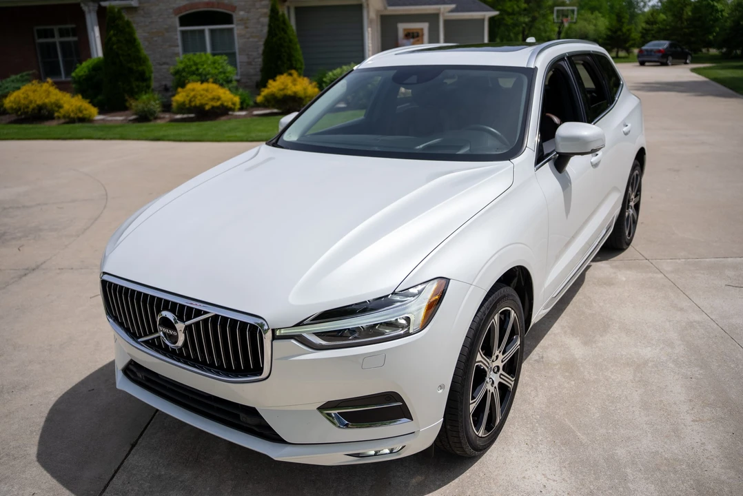 2018 Volvo XC60 2nd Gen - Image 7 of 31