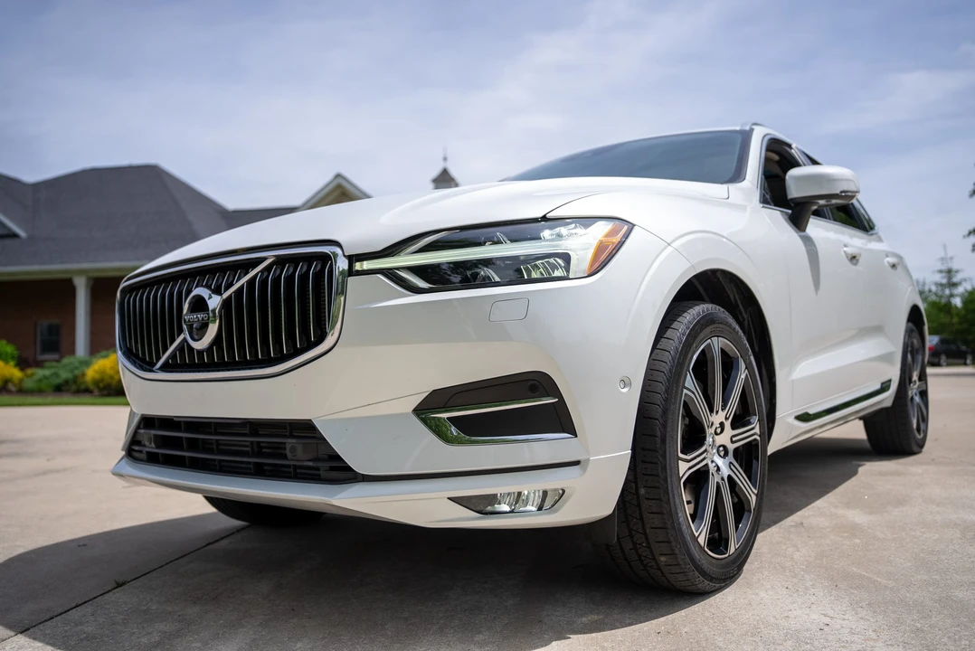 2018 Volvo XC60 2nd Gen - Image 4 of 31